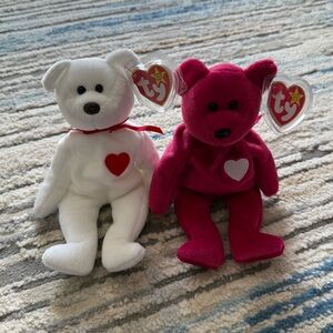 Mint condition 1993 RARE pink “Valentina” and white “Valentino” TY Beanie Babies
